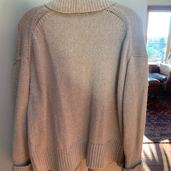Banana Republic Cardigan Sweater NWOT - Picture 2 of 3